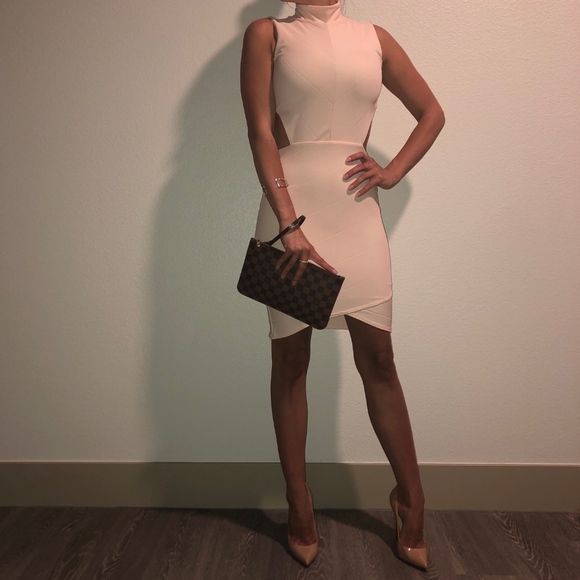 Missguided Dresses & Skirts - NEW Blush Pink Tight Dress